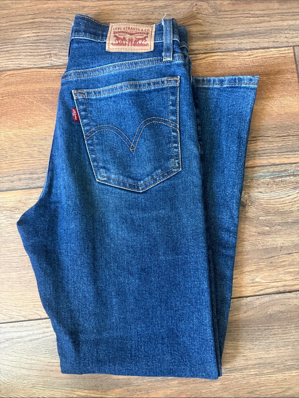 Levi's Women's Straight-Leg Jeans in Blue Indigo